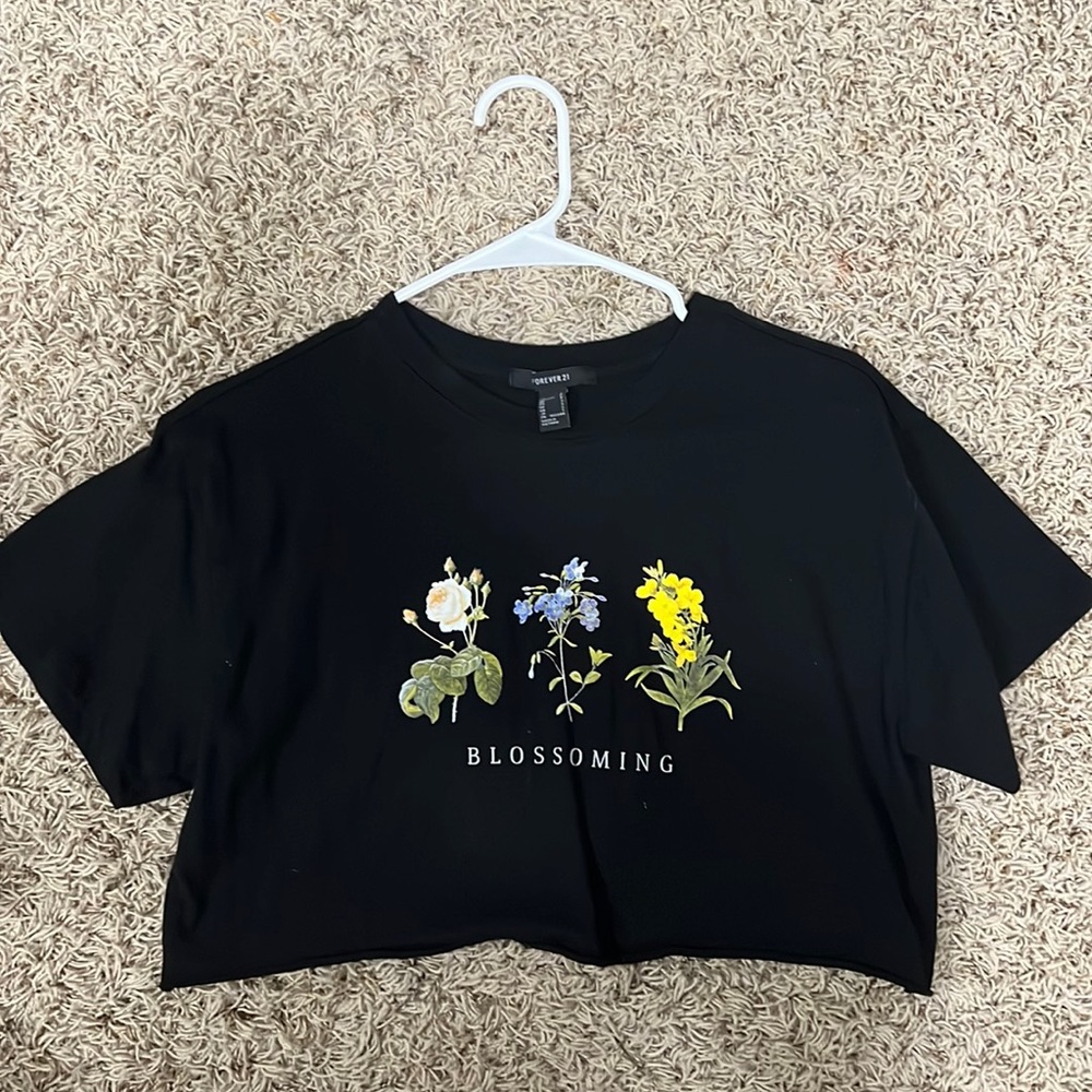 Forever 21 cute top!